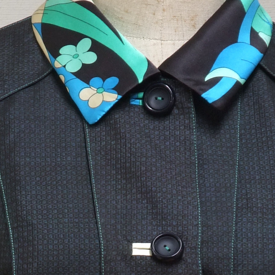 積極的に他の洋服生地を混ぜたジャケット