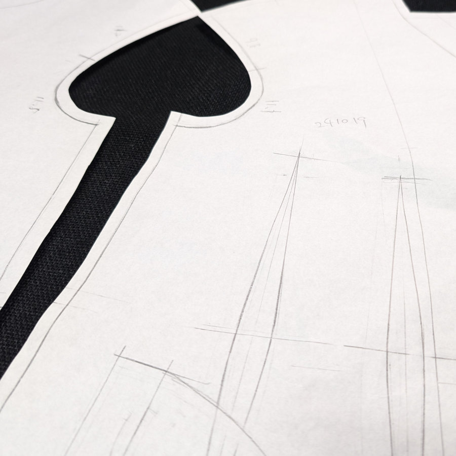 この型紙の線は音楽みたいでしょうか